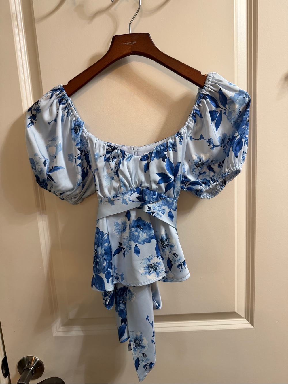 Altar'd State Light Blue and Blue Floral Puff-Sleeve Peplum Blouse